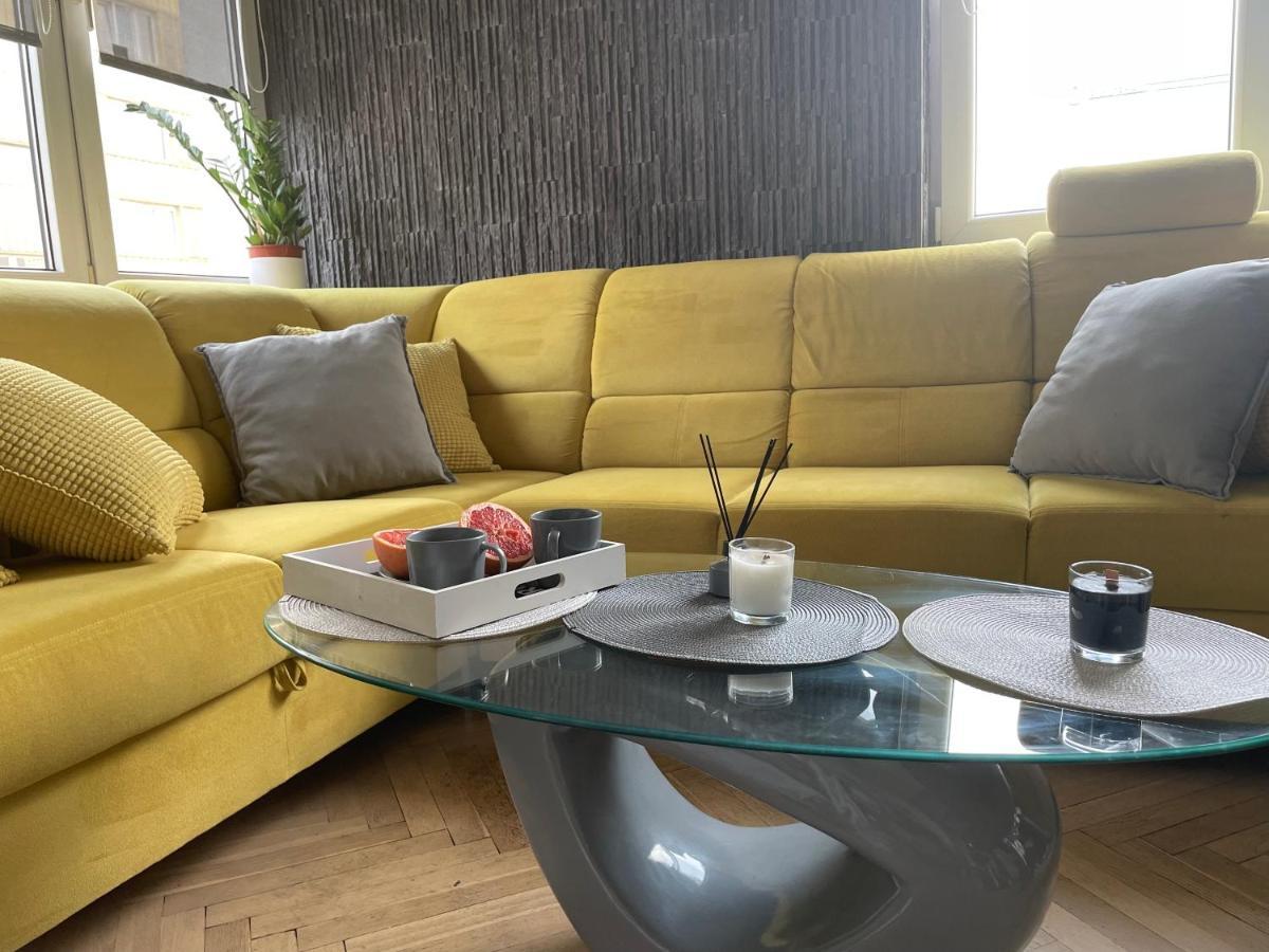 Grey Gucci Apartment City Center Varšava Exteriér fotografie