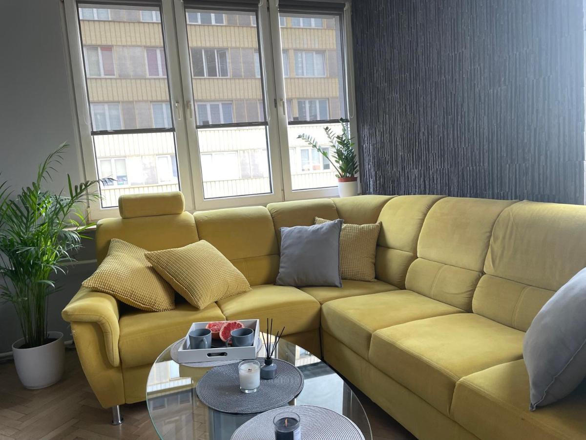 Grey Gucci Apartment City Center Varšava Exteriér fotografie