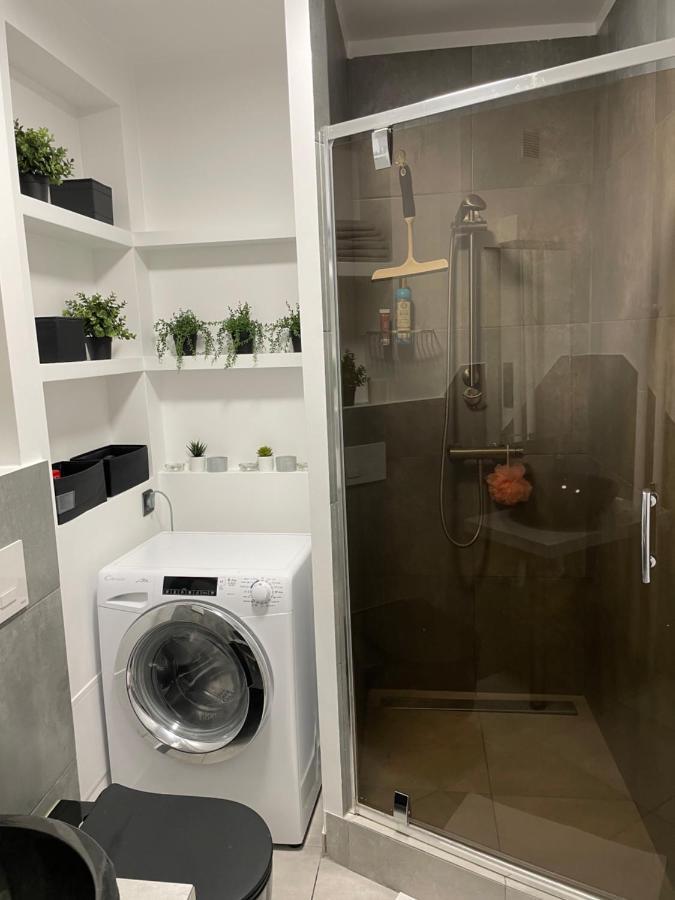 Grey Gucci Apartment City Center Varšava Exteriér fotografie