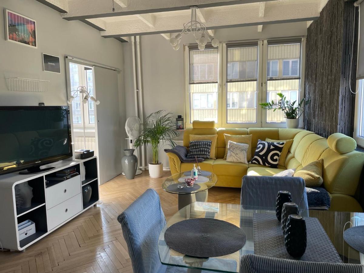 Grey Gucci Apartment City Center Varšava Exteriér fotografie